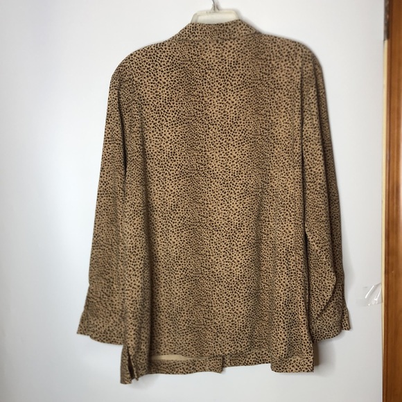 Alfred Dunner Womens Top Blouse Shirt Leopard Animal Print Buttons Down 18 PLUS - Picture 9 of 9